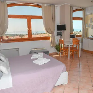 https://home-suite-home-cavaion-veronese.hotelinveneto.com